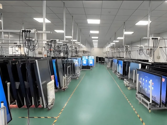 Outdoor advertising screen factory showroom - LumiLink - High Brightness Display Factory Equipment