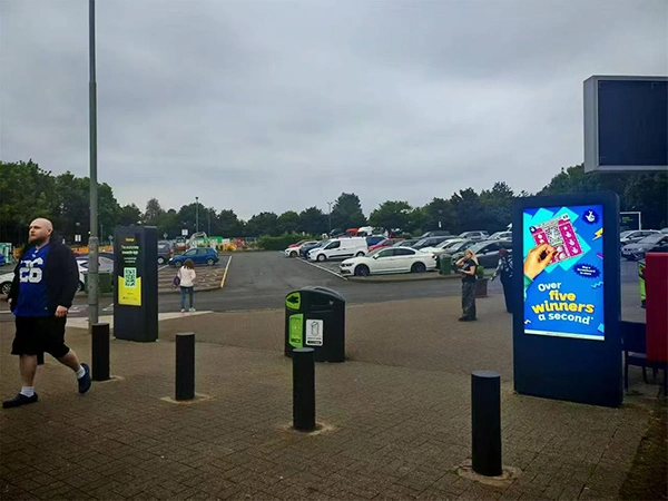 Sainsbury Outdoor High Brightness Advertising Display - High Brightness LCD Installation