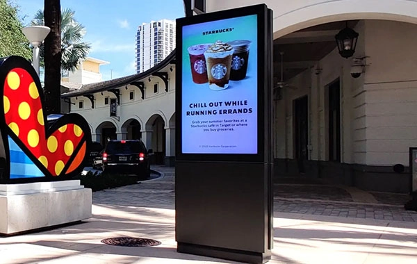 Outdoor Shopping Mall Kiosk